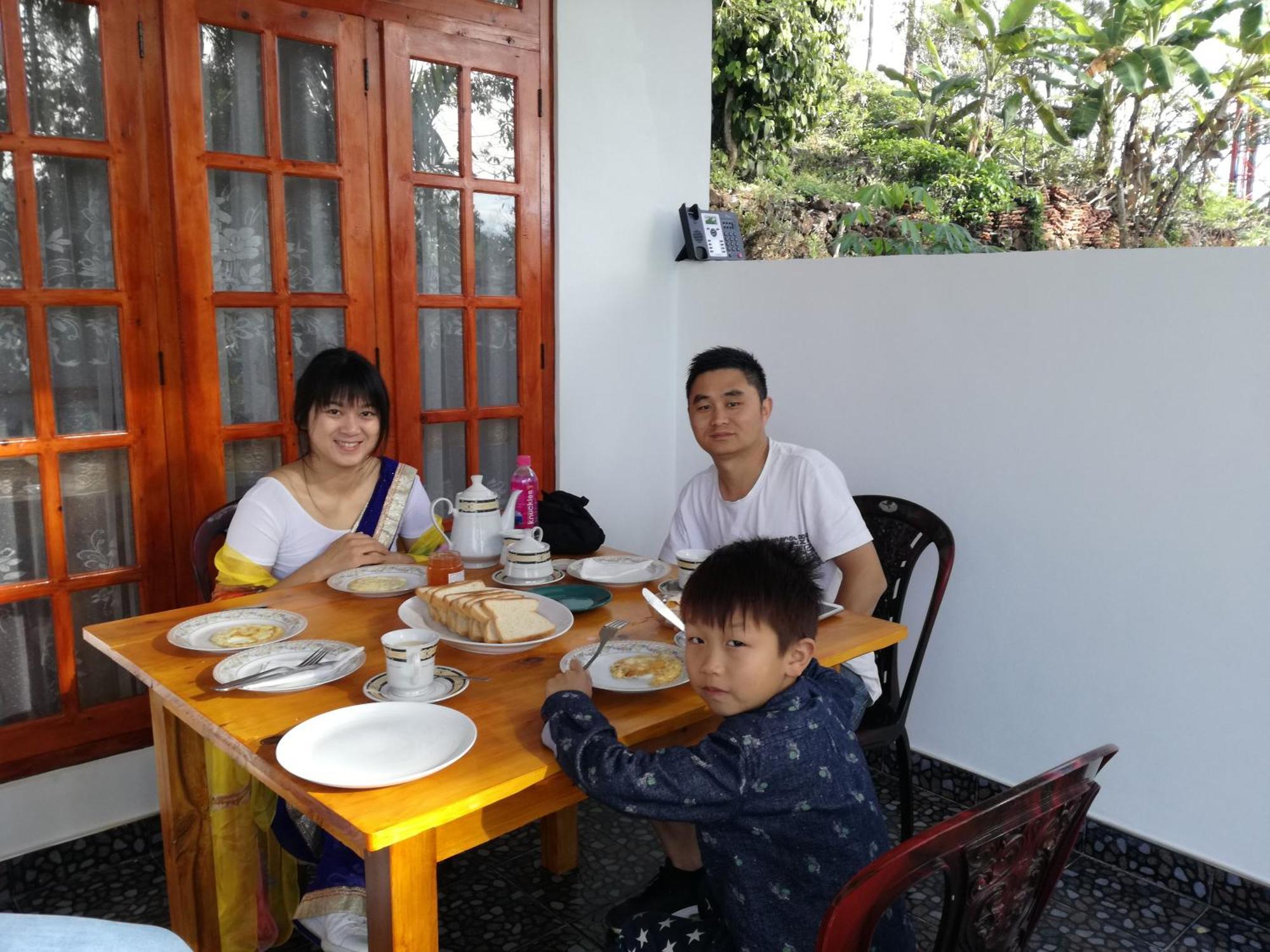 Mature Home Ella Bagian luar foto