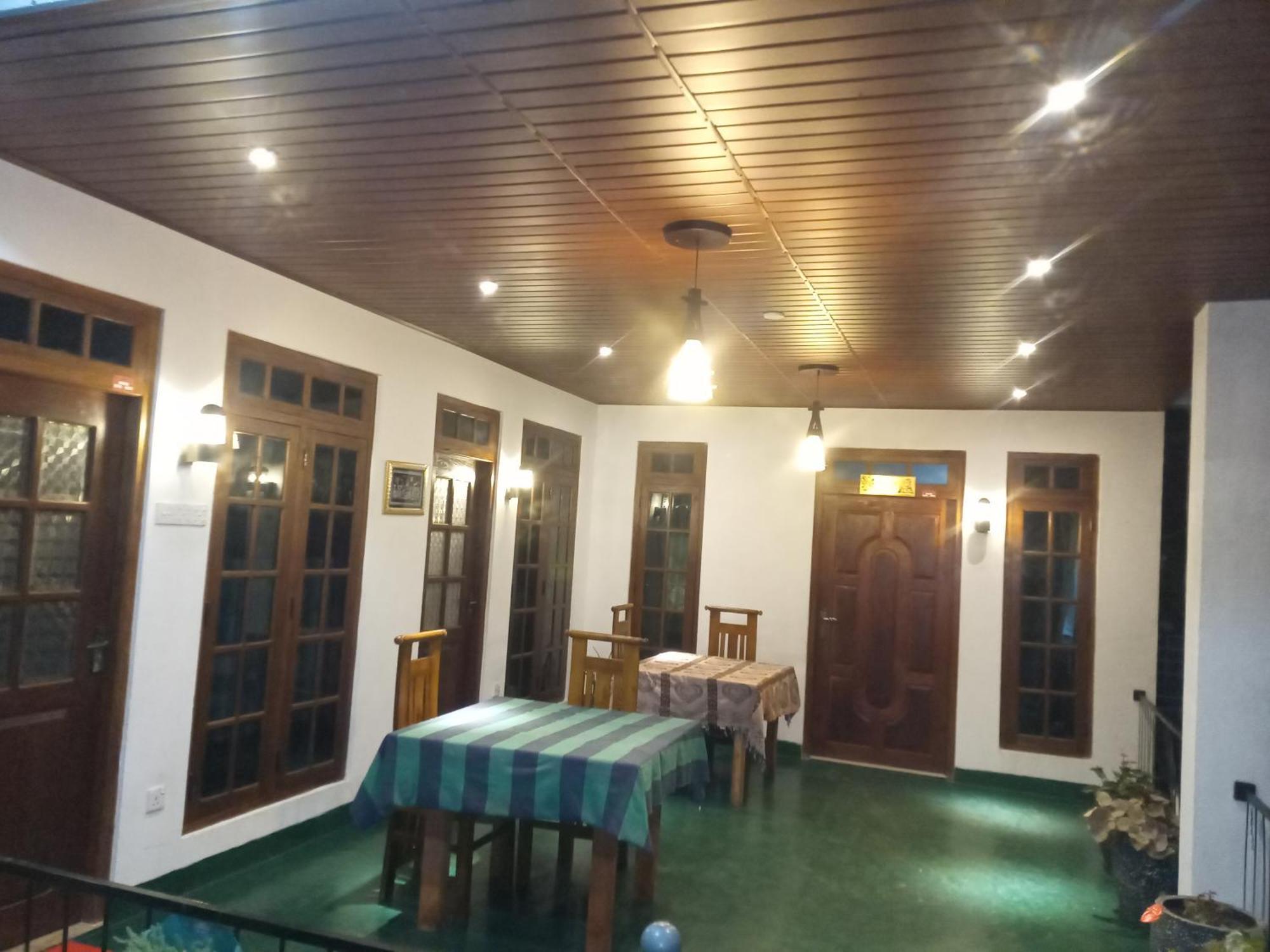 Mature Home Ella Bagian luar foto